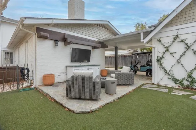 $965,000 | 4014 Modlin Avenue, Fort Worth, TX 76107