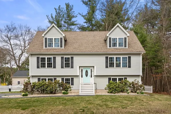 $1,000,000 | 4 Intervale Street, Wilmington, MA 01887