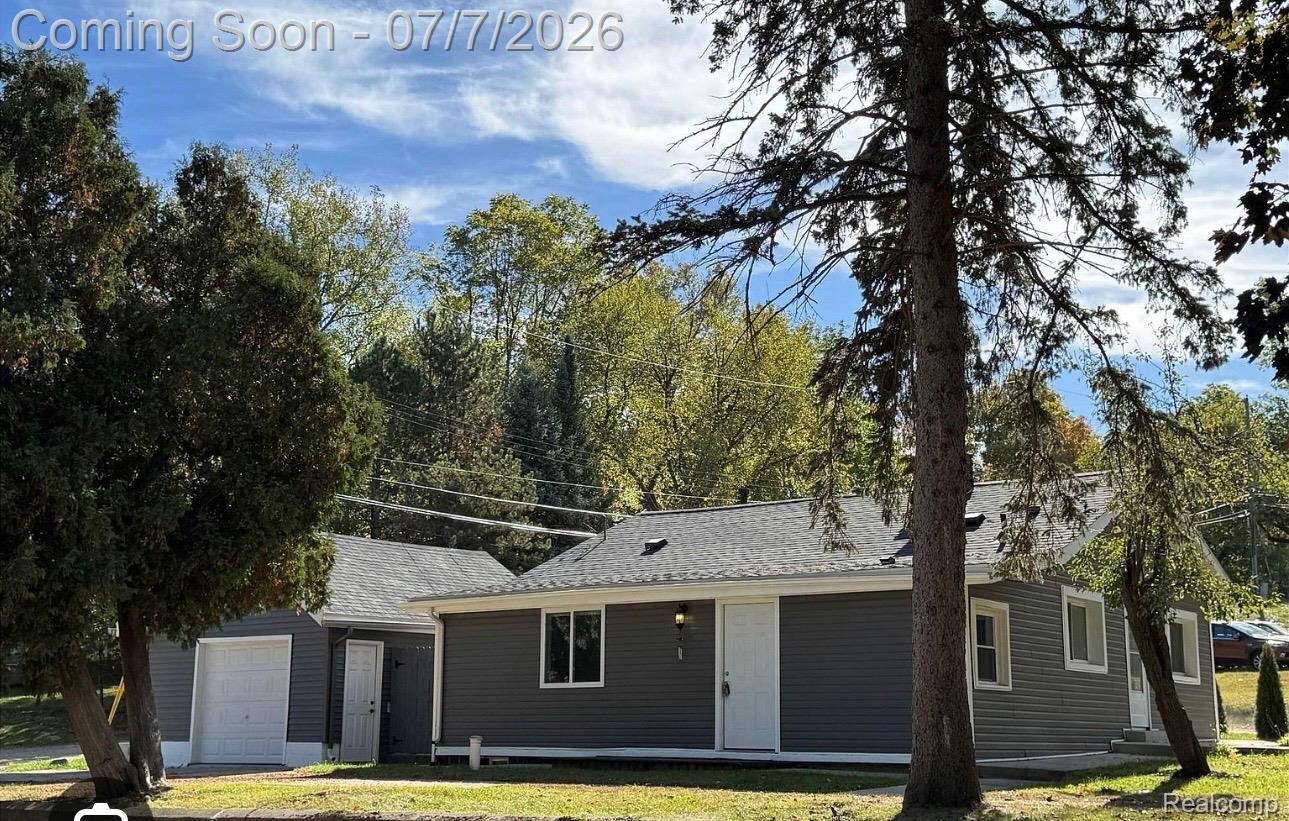 4915 Clarkston Road Clarkston, MI 48348 - Photo 1 of 1 IMG_9492.jpeg