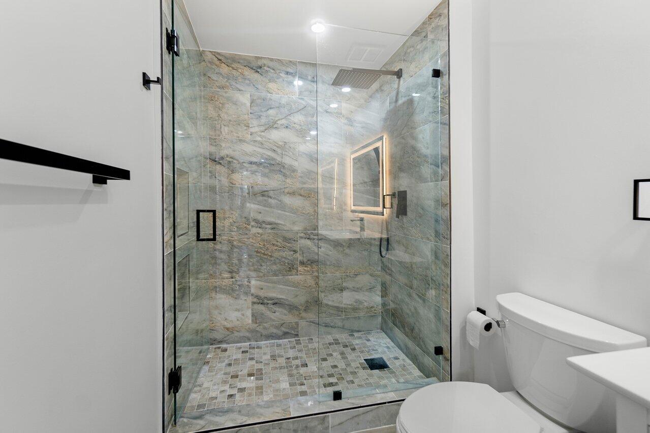 233 South Federal Highway, Unit 223 Boca Raton, FL 33432 - Photo 13 of 38 015-233SouthFederalHighway-BocaRaton-FL-