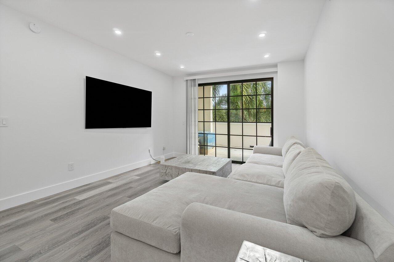 233 South Federal Highway, Unit 223 Boca Raton, FL 33432 - Photo 8 of 38 011-233SouthFederalHighway-BocaRaton-FL-