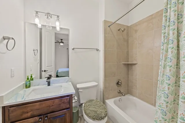 a view of walk in closet