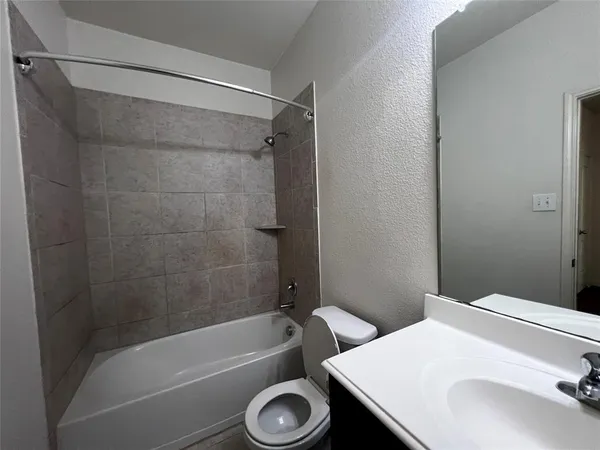 $1,895 | 208 Cottonwood Drive, Princeton, TX 75407