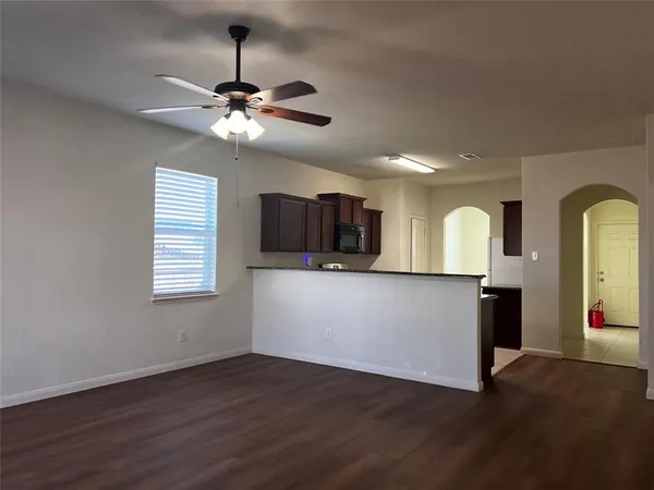 $1,895 | 208 Cottonwood Drive, Princeton, TX 75407