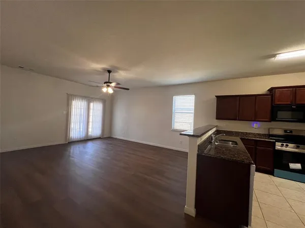 $1,895 | 208 Cottonwood Drive, Princeton, TX 75407