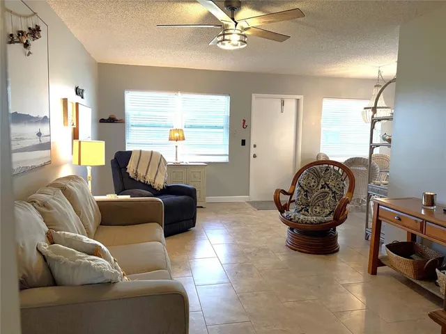 $128,900 | 34 Pine Arbor Lane, Unit 203, Vero Beach, FL 32962