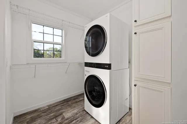 $2,000 | 2301 Wegner Road, Unit B, New Braunfels, TX 78132