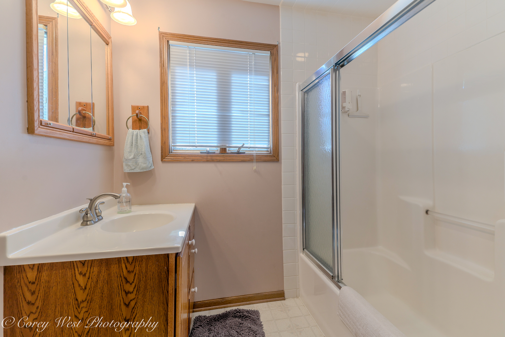1208 Foxpointe Drive Sycamore, IL 60178 - Photo 20 of 29