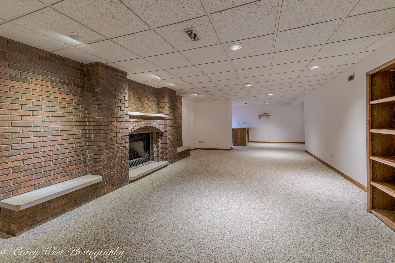 1208 Foxpointe Drive Sycamore, IL 60178 - Photo 21 of 29