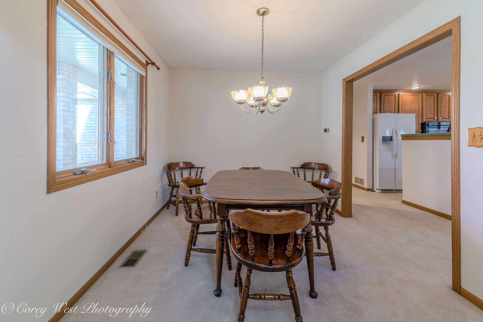 1208 Foxpointe Drive Sycamore, IL 60178 - Photo 8 of 29