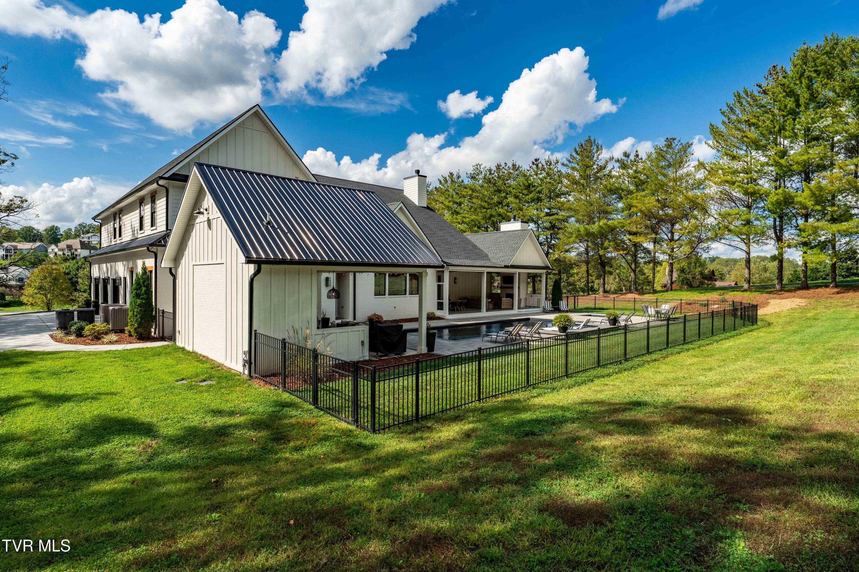 2333 Rock Springs Road Kingsport, TN 37664 - Photo 134 of 165 2333 Rock Springs Road (83 of 169)