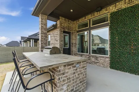 $849,000 | 2024 Gathering Trail, Argyle, TX 76226
