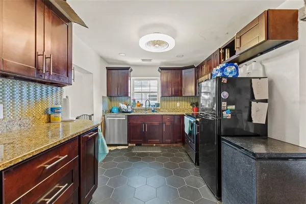 $575,000 | 1747 26th Avenue North, St. Petersburg, FL 33713
