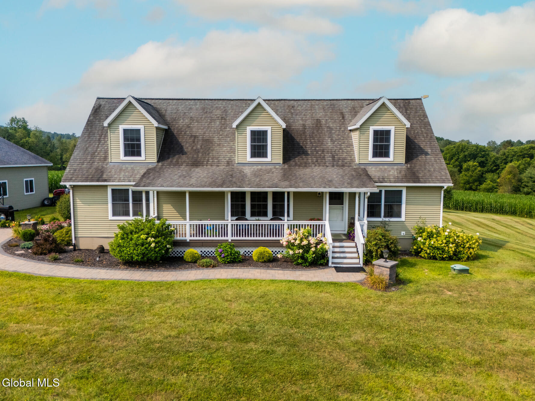 106 Cross Road Hampton, NY 12837 - Photo 2 of 74 DJI_20250806102229_0561_D