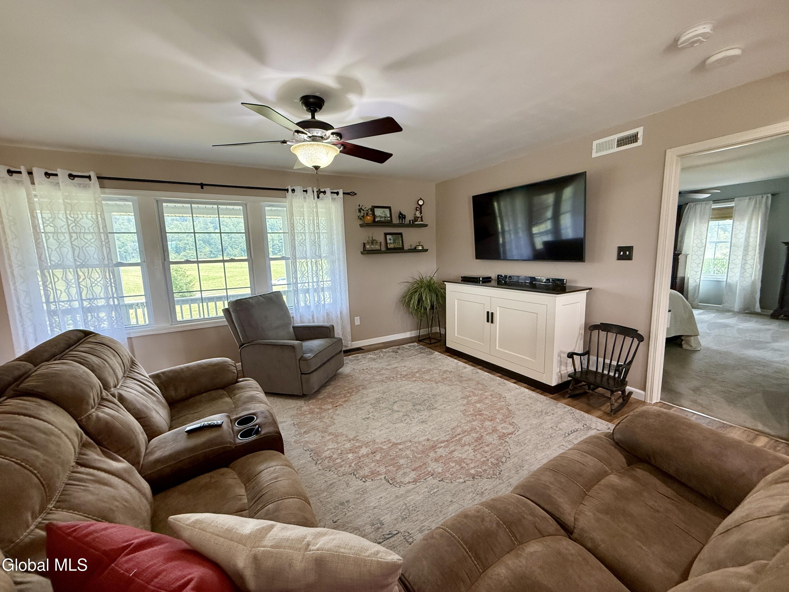 106 Cross Road Hampton, NY 12837 - Photo 21 of 74 Photo Aug 05 2025, 1 36 09 PM