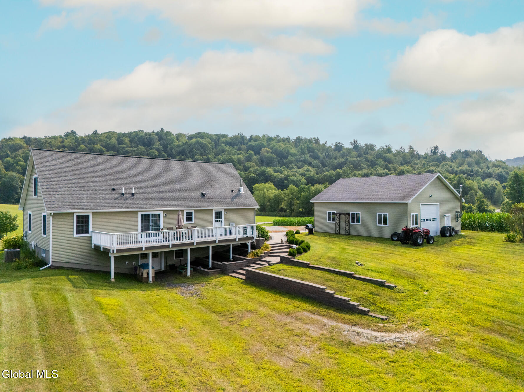 106 Cross Road Hampton, NY 12837 - Photo 45 of 74 DJI_20250806102138_0556_D