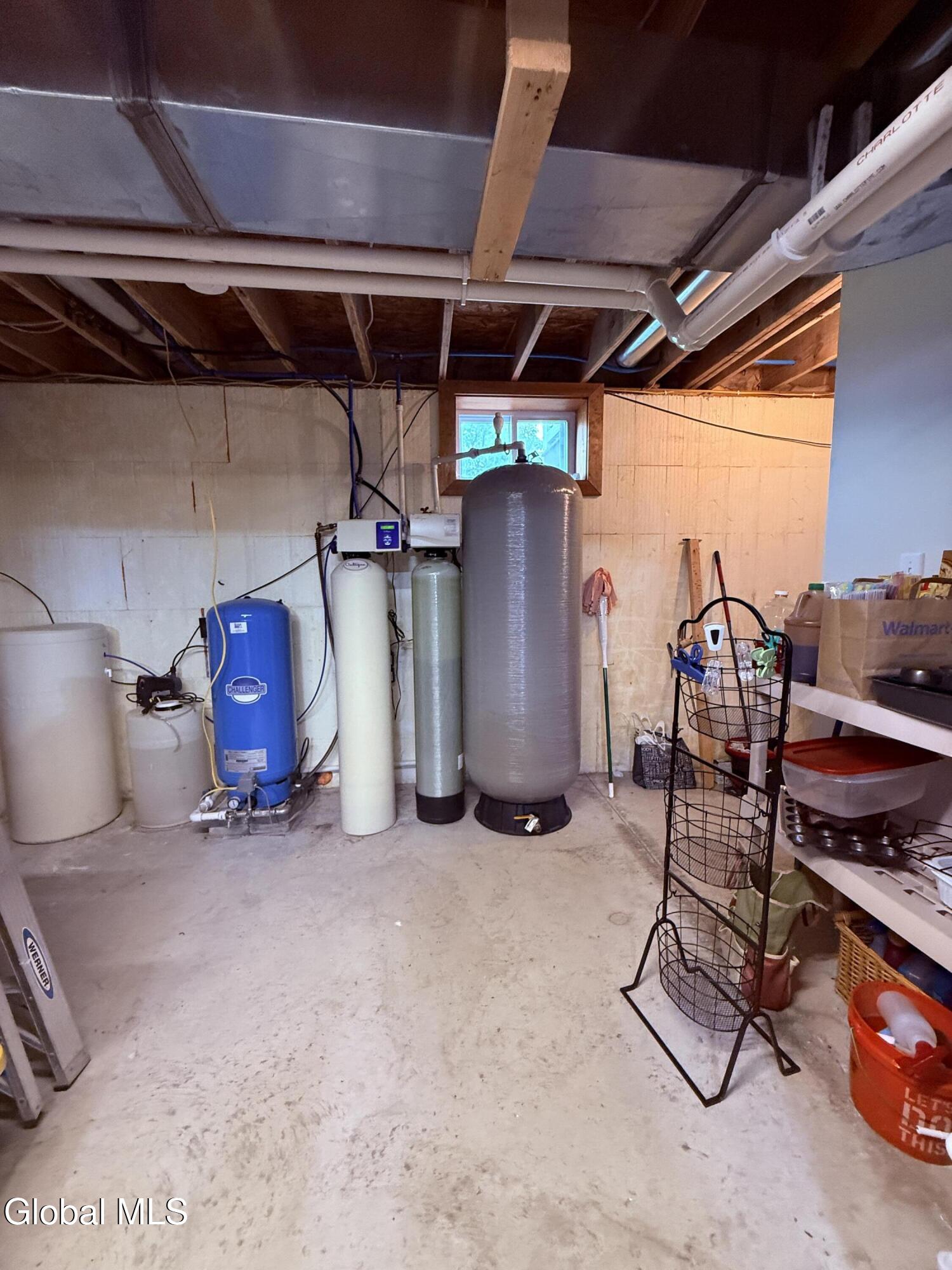 106 Cross Road Hampton, NY 12837 - Photo 53 of 74 Photo Aug 05 2025, 1 57 16 PM