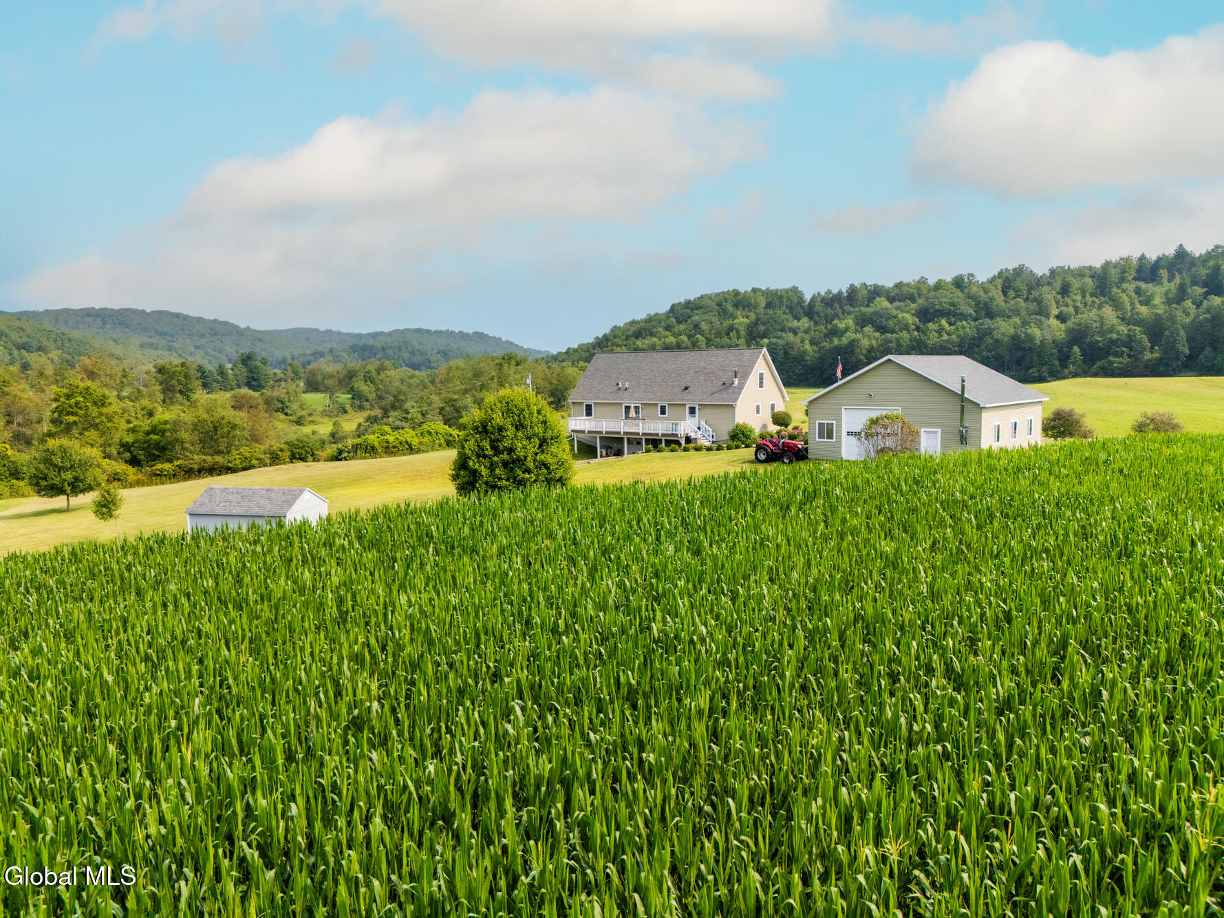 106 Cross Road Hampton, NY 12837 - Photo 62 of 74 DJI_20250806102054_0552_D