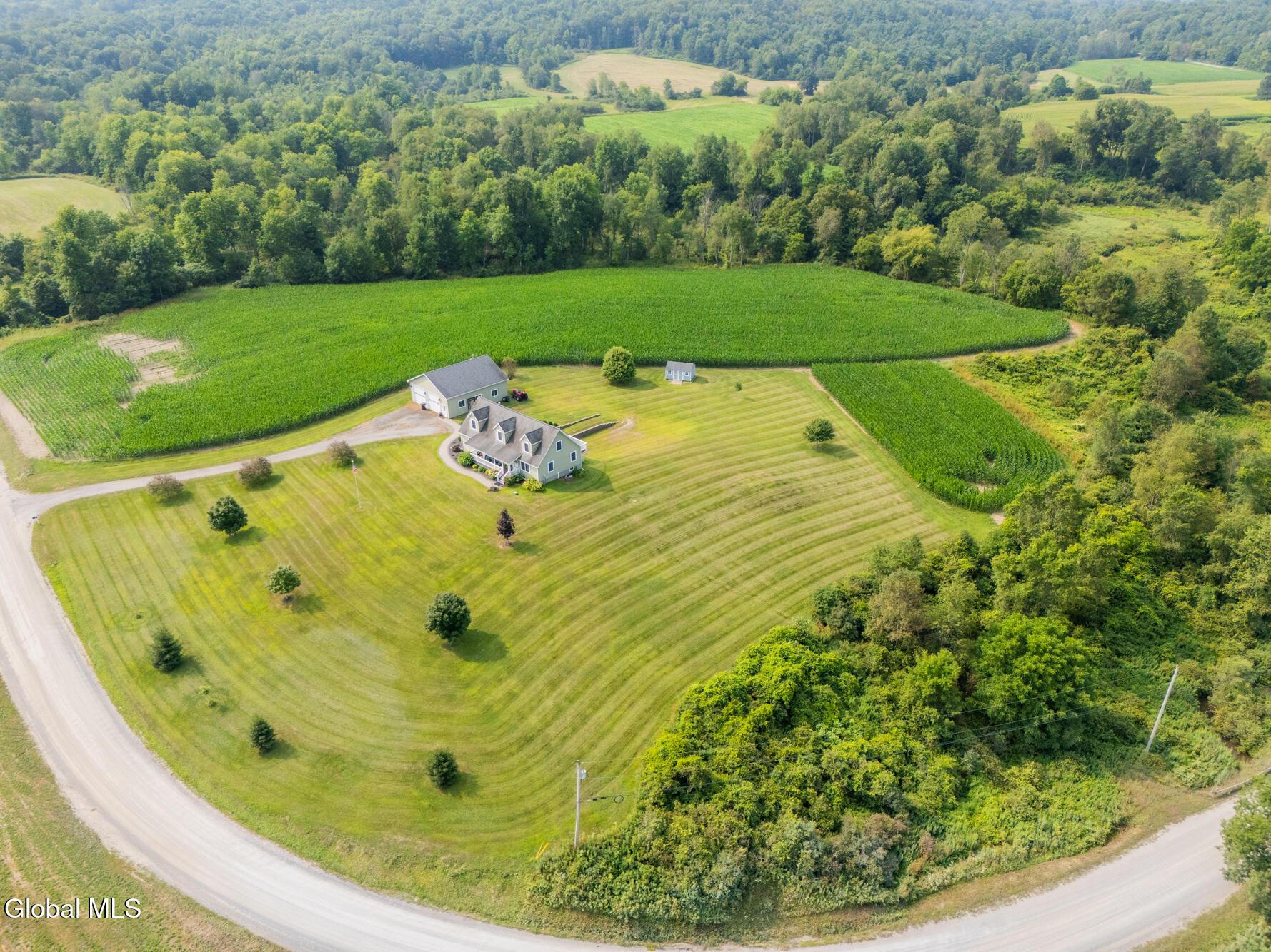 106 Cross Road Hampton, NY 12837 - Photo 66 of 74 DJI_20250806102500_0572_D