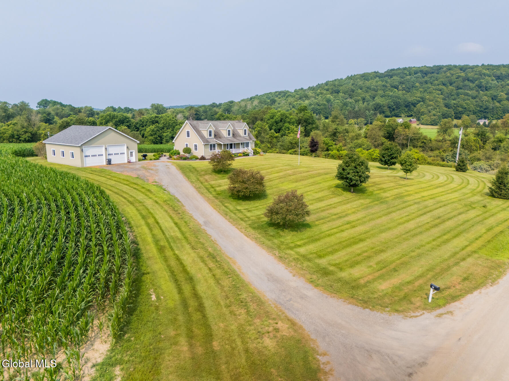 106 Cross Road Hampton, NY 12837 - Photo 68 of 74 DJI_20250806102605_0577_D