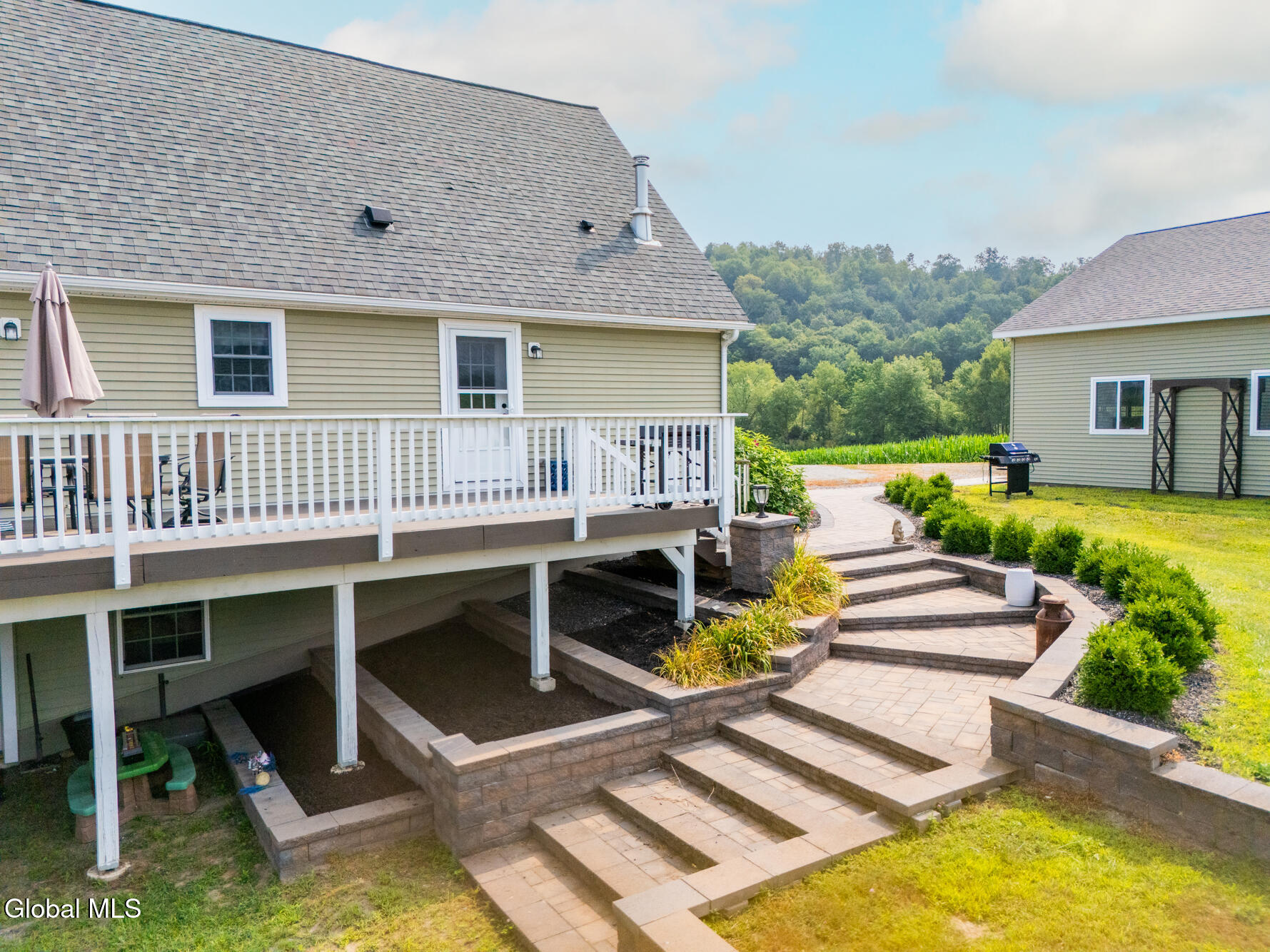 106 Cross Road Hampton, NY 12837 - Photo 69 of 74 DJI_20250806102840_0585_D