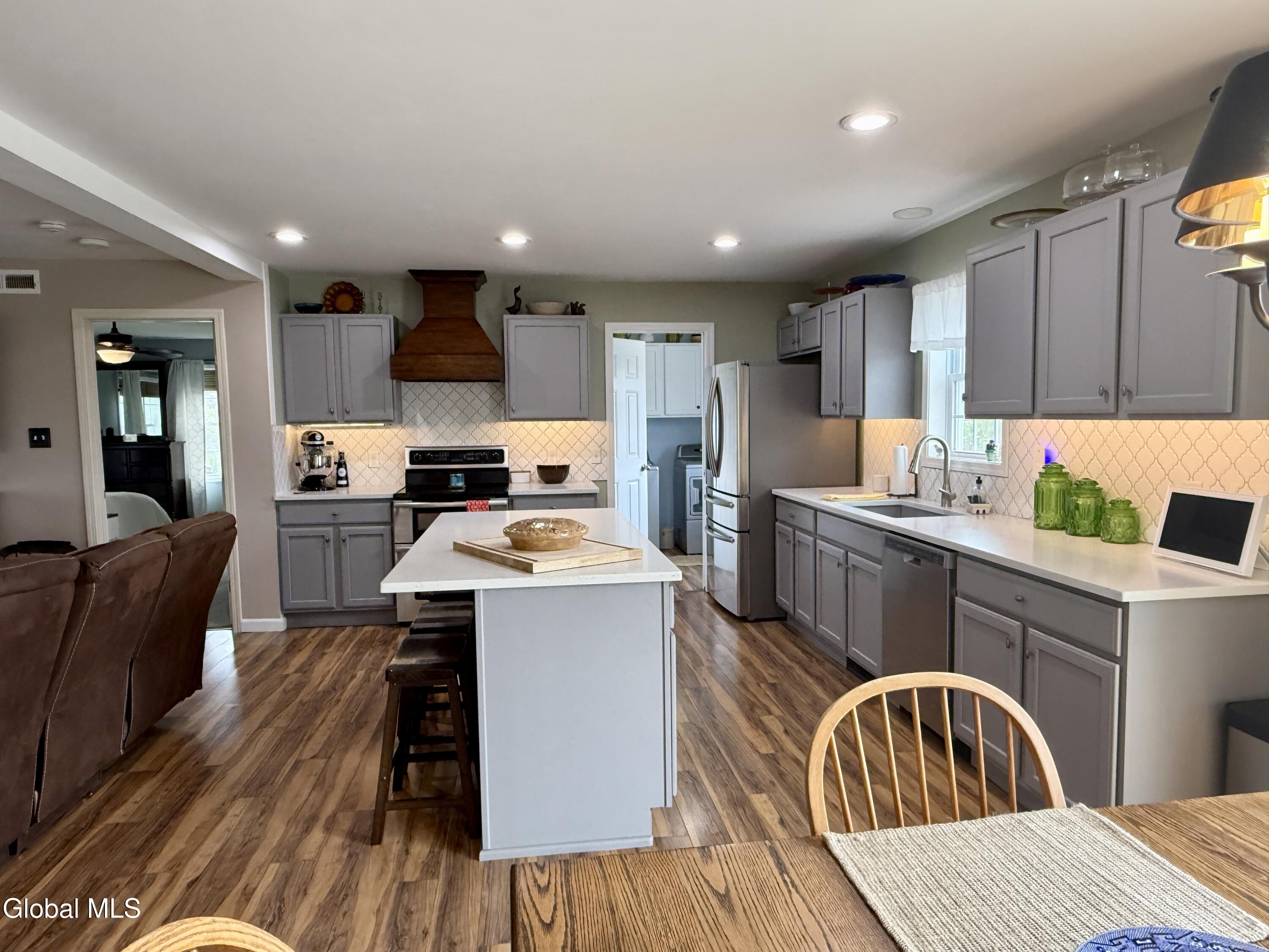 106 Cross Road Hampton, NY 12837 - Photo 8 of 74 Photo Aug 05 2025, 1 37 02 PM