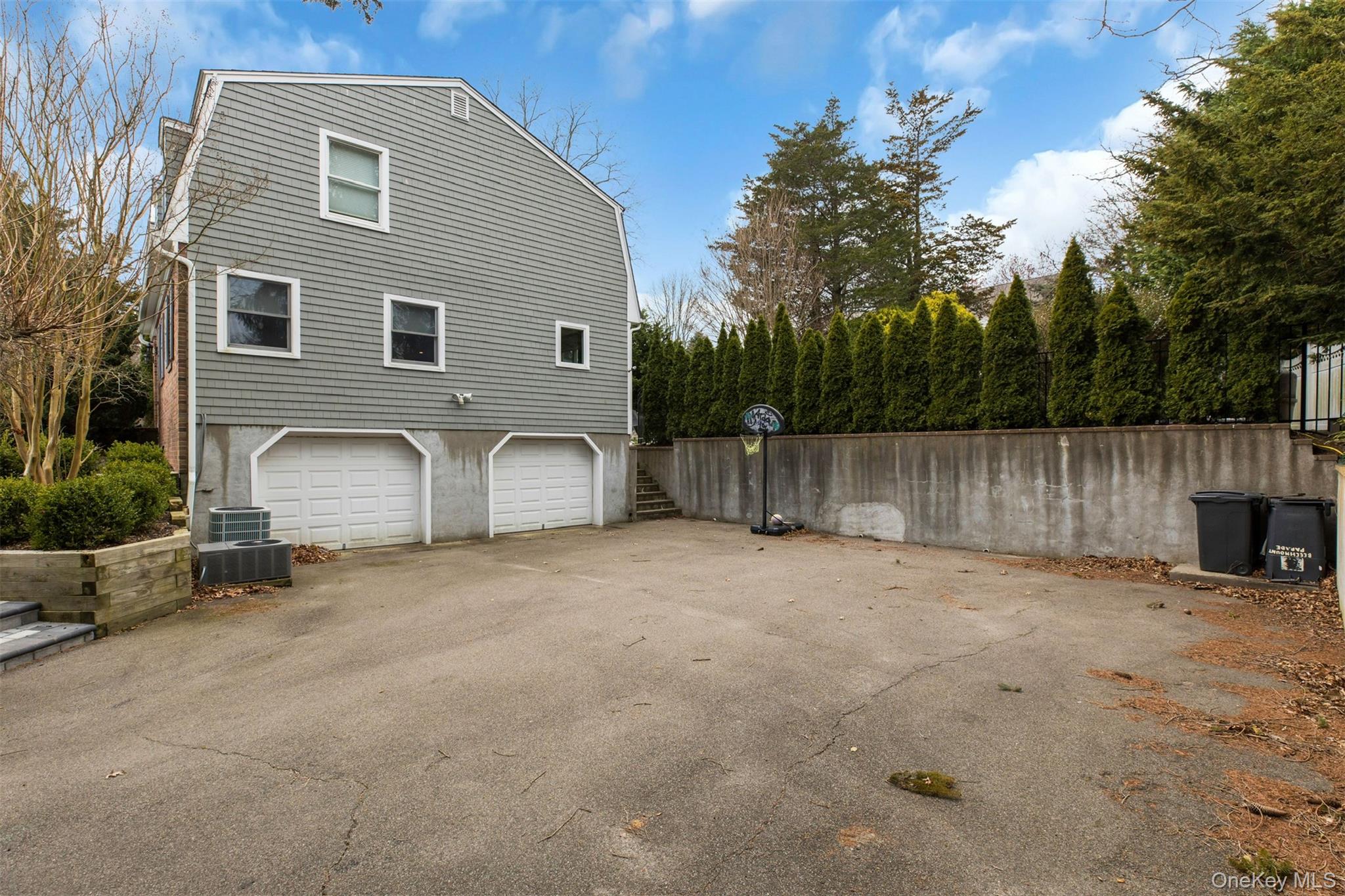 345 Colonial Road Southold, NY 11971 - Photo 29 of 43 a view of back yard of the house