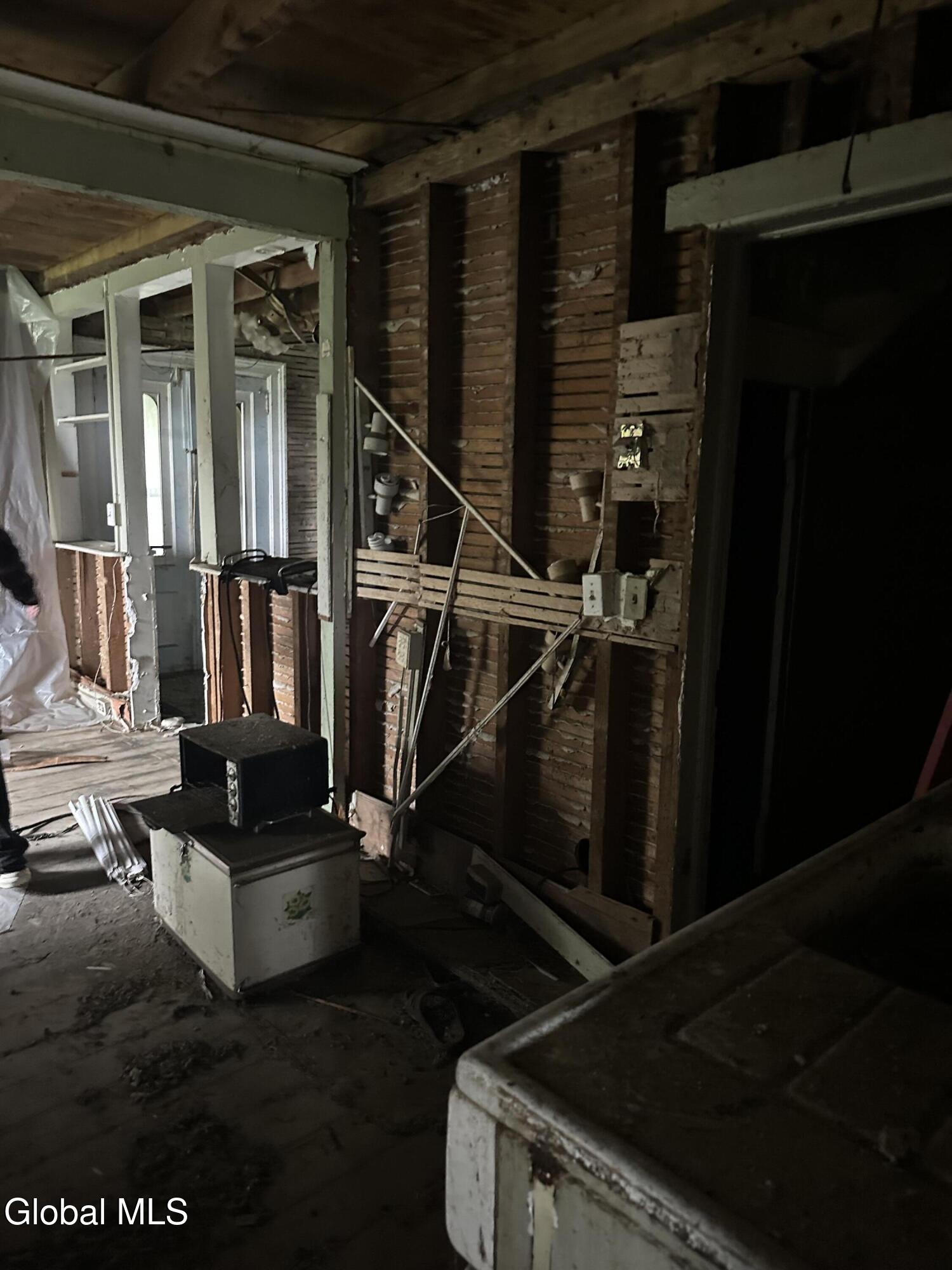 3964 Putnam Road Schenectady, NY 12306 - Photo 3 of 11 IMG_0576