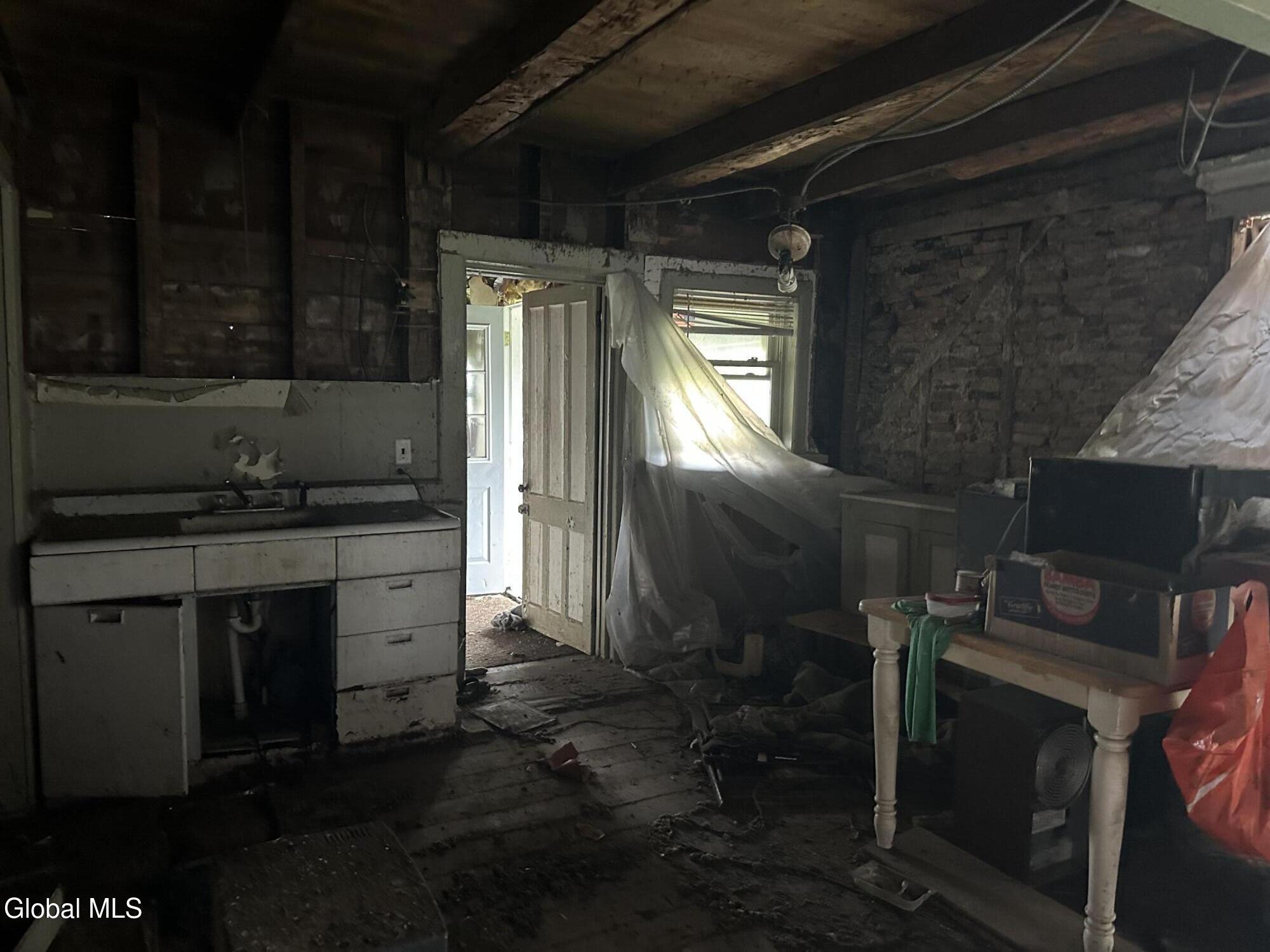 3964 Putnam Road Schenectady, NY 12306 - Photo 4 of 11 IMG_0581