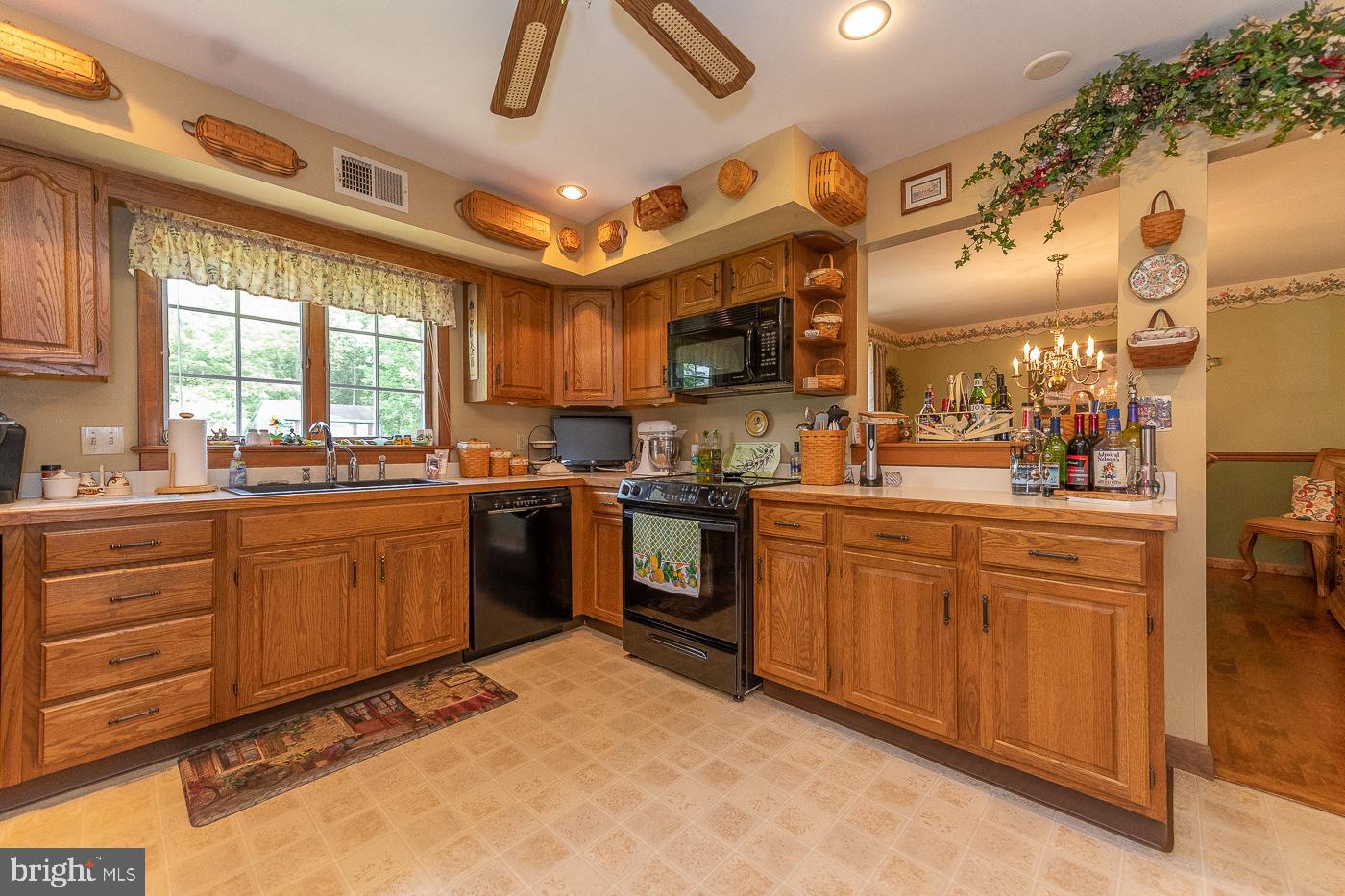 3470 Bursonville Road Riegelsville, PA 18077 - Photo 4 of 30