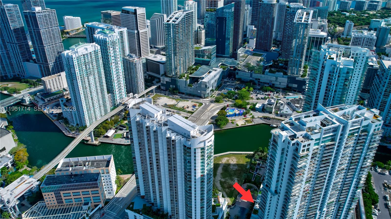 90 Southwest 3rd Street, Unit TH706 Miami, FL 33130 - Photo 34 of 37 a city view