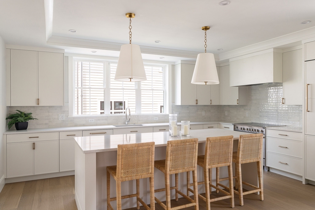 237 California Street, Unit 237 Newton, MA 02458 - Photo 13 of 37