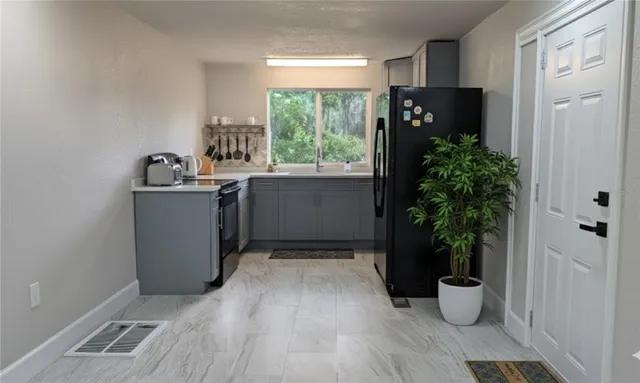 $157,000 | 9761 Lake Drive, Weeki Wachee, FL 34613