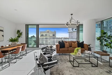 $1,750,000 | 100 1st Avenue North, Unit 501, St. Petersburg, FL 33701