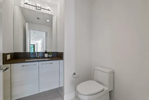 $1,750,000 | 100 1st Avenue North, Unit 501, St. Petersburg, FL 33701