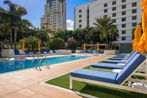 $1,750,000 | 100 1st Avenue North, Unit 501, St. Petersburg, FL 33701
