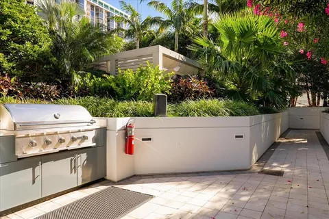 $1,750,000 | 100 1st Avenue North, Unit 501, St. Petersburg, FL 33701