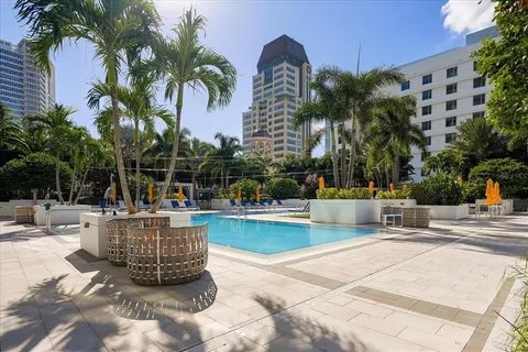 $1,750,000 | 100 1st Avenue North, Unit 501, St. Petersburg, FL 33701