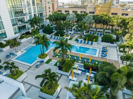 $1,750,000 | 100 1st Avenue North, Unit 501, St. Petersburg, FL 33701