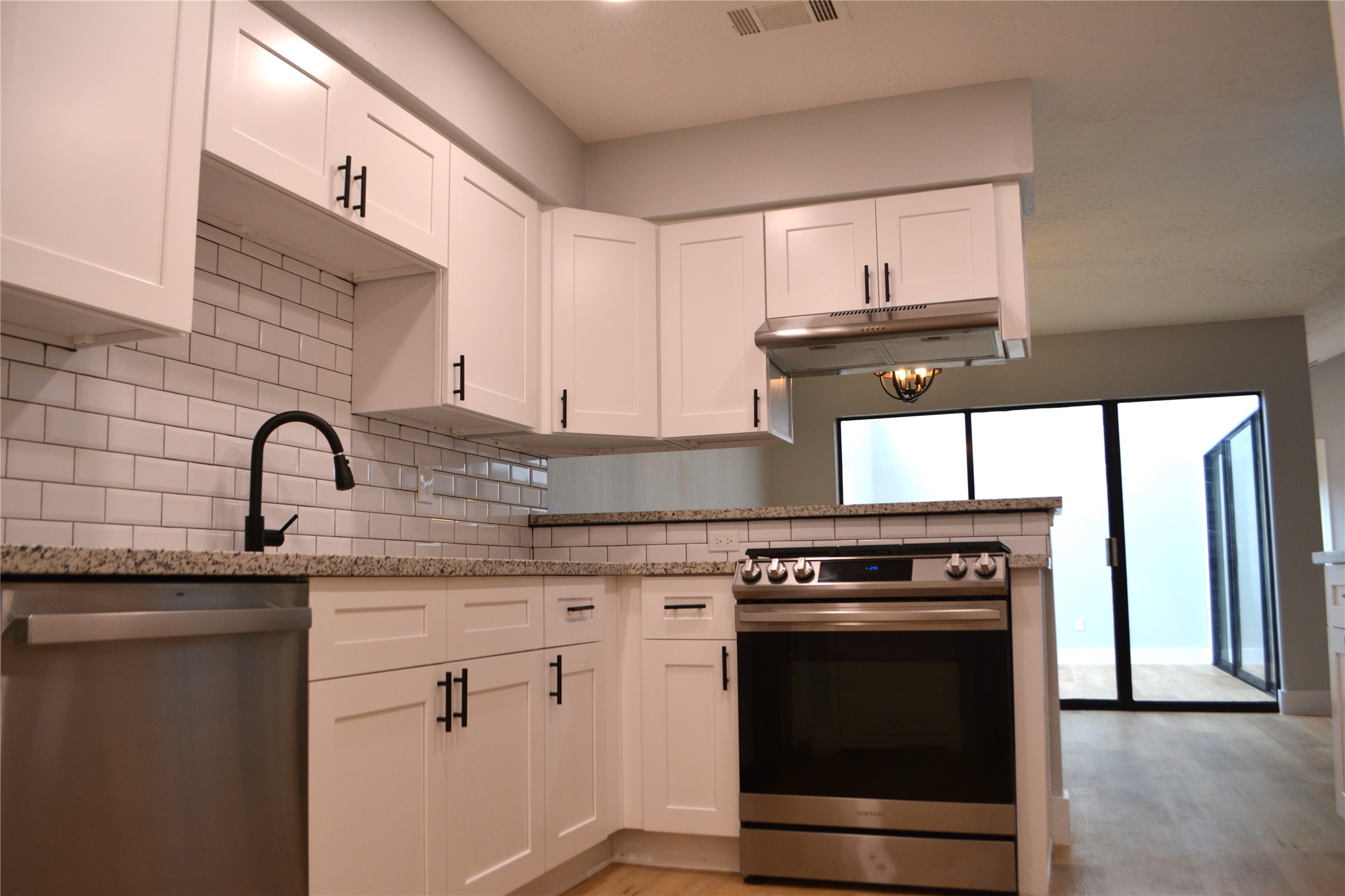 11526 South Kirkwood Road Houston, TX 77477 - Photo 14 of 26 Gallery Image 14