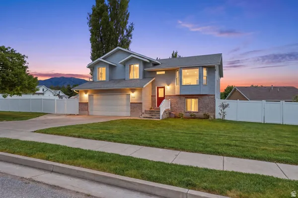 $449,500 | 220 West 300 North, Hyde Park, UT 84318