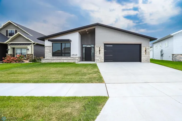 $695,000 | 4868 Bluebell Loop South, Fargo, ND 58104