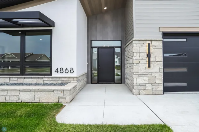 $695,000 | 4868 Bluebell Loop South, Fargo, ND 58104