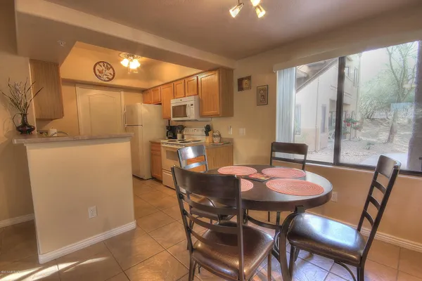 $3,300 | 10401 North Saguaro Boulevard, Unit 135, Fountain Hills, AZ 85268
