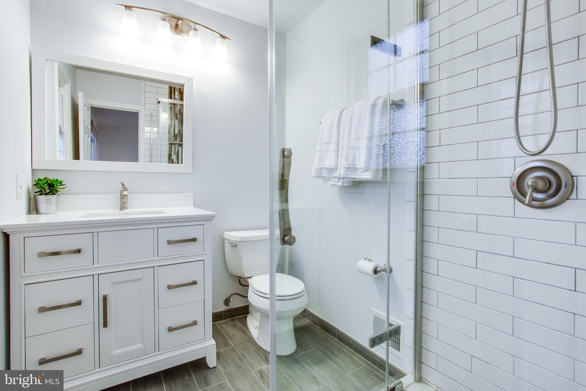 1906 Beulah Road Vienna, VA 22182 - Photo 16 of 26 Primary Bathroom