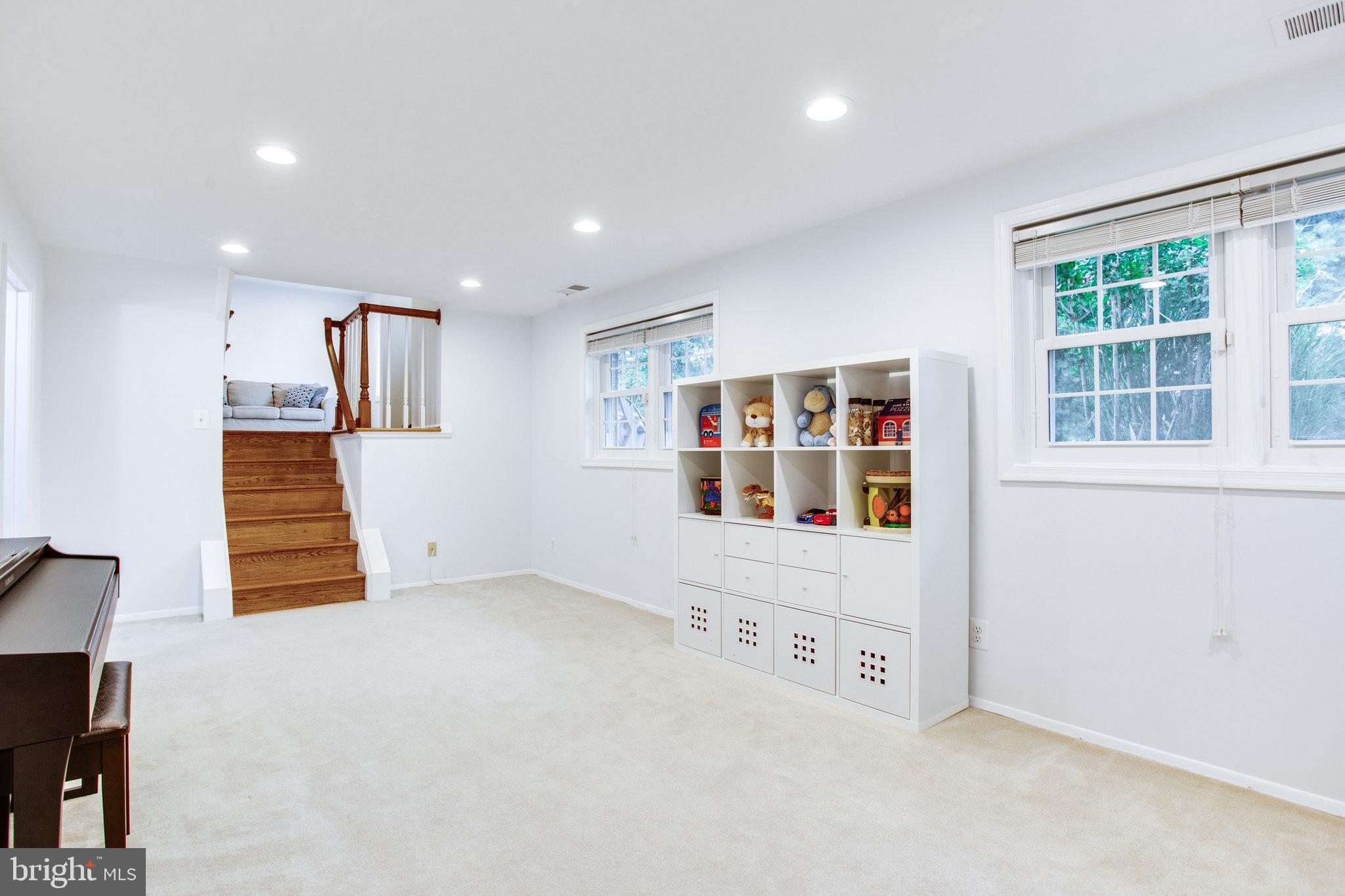 1906 Beulah Road Vienna, VA 22182 - Photo 21 of 26 Gallery Image 21