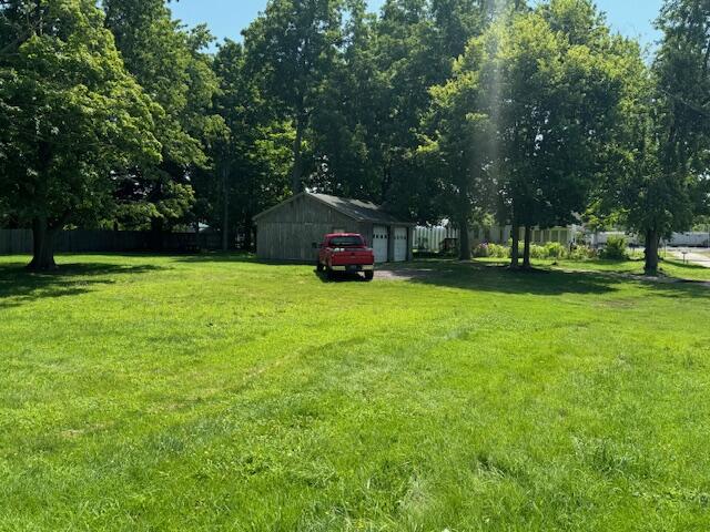 300 East Delaware Street Decatur, MI 49045 - Photo 2 of 6 IMG_6284