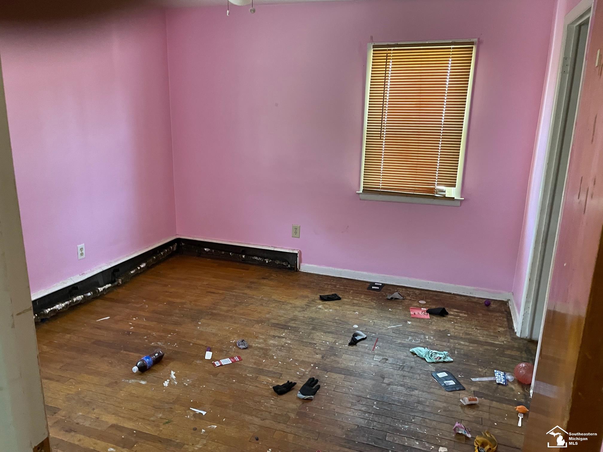 9235 Douglas Road Temperance, MI 48182 - Photo 11 of 53 50111696-10.JPG