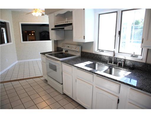 106 Lonsdale Farm Road Cumberland, RI 02864 - Photo 3 of 14 Kitchen.