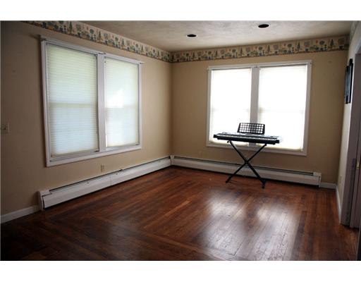 106 Lonsdale Farm Road Cumberland, RI 02864 - Photo 9 of 14 Dining Room.
